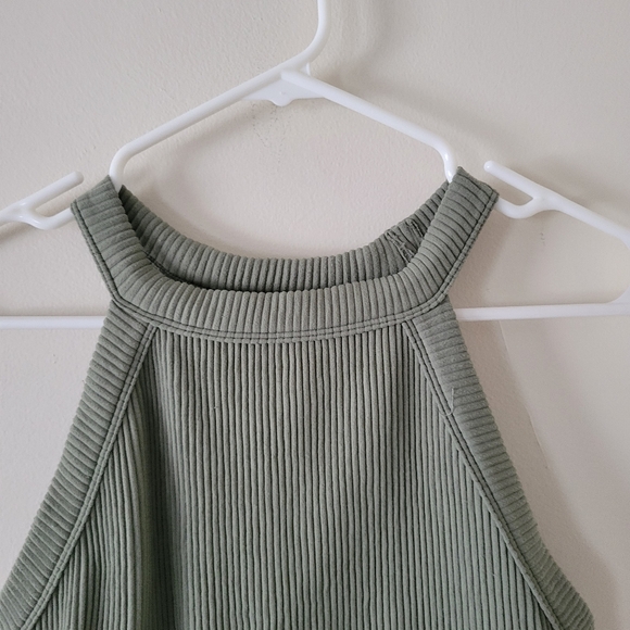 Aerie Superchill Green Ribbed Crop Top - Picture 4 of 9